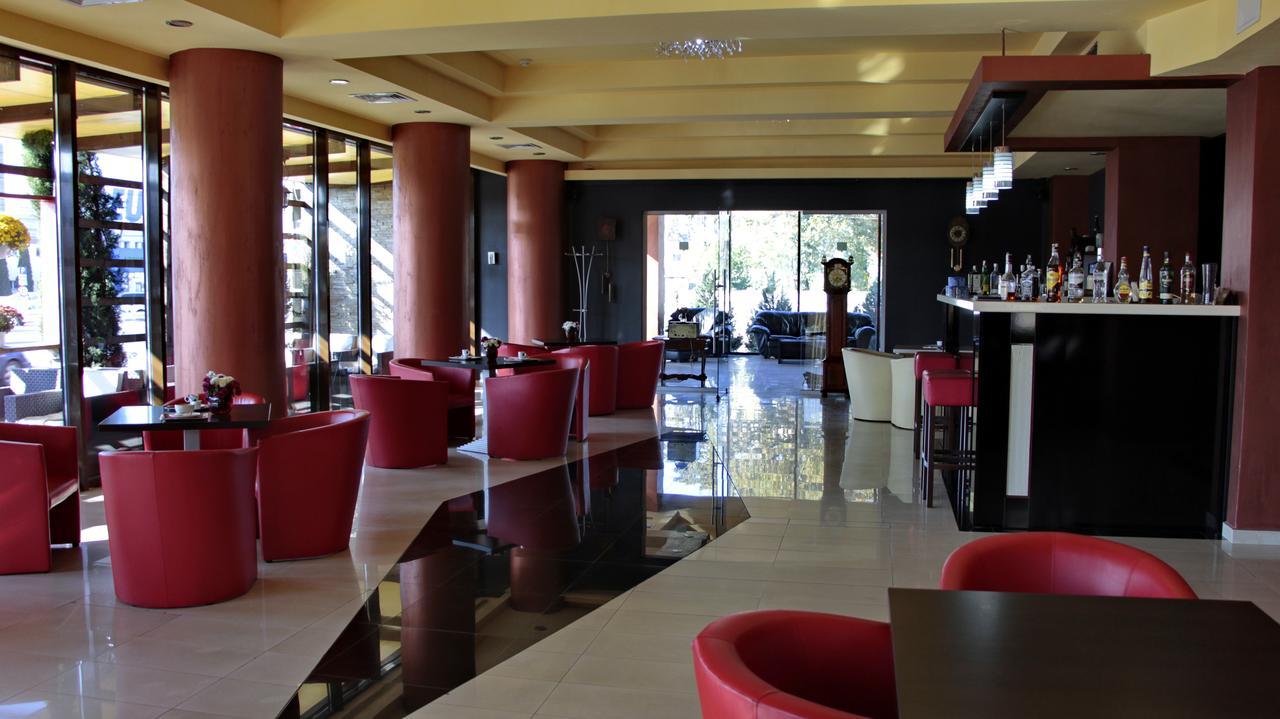 Hotel Angellis Timisoara Esterno foto