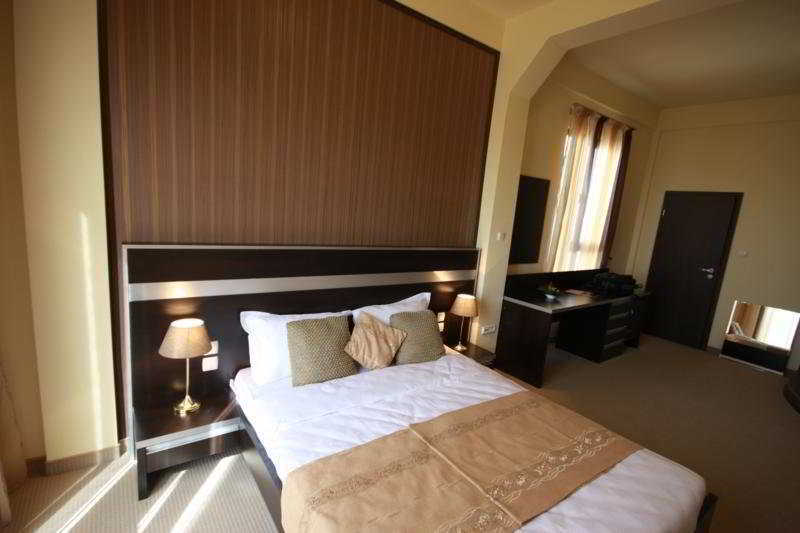 Hotel Angellis Timisoara Esterno foto