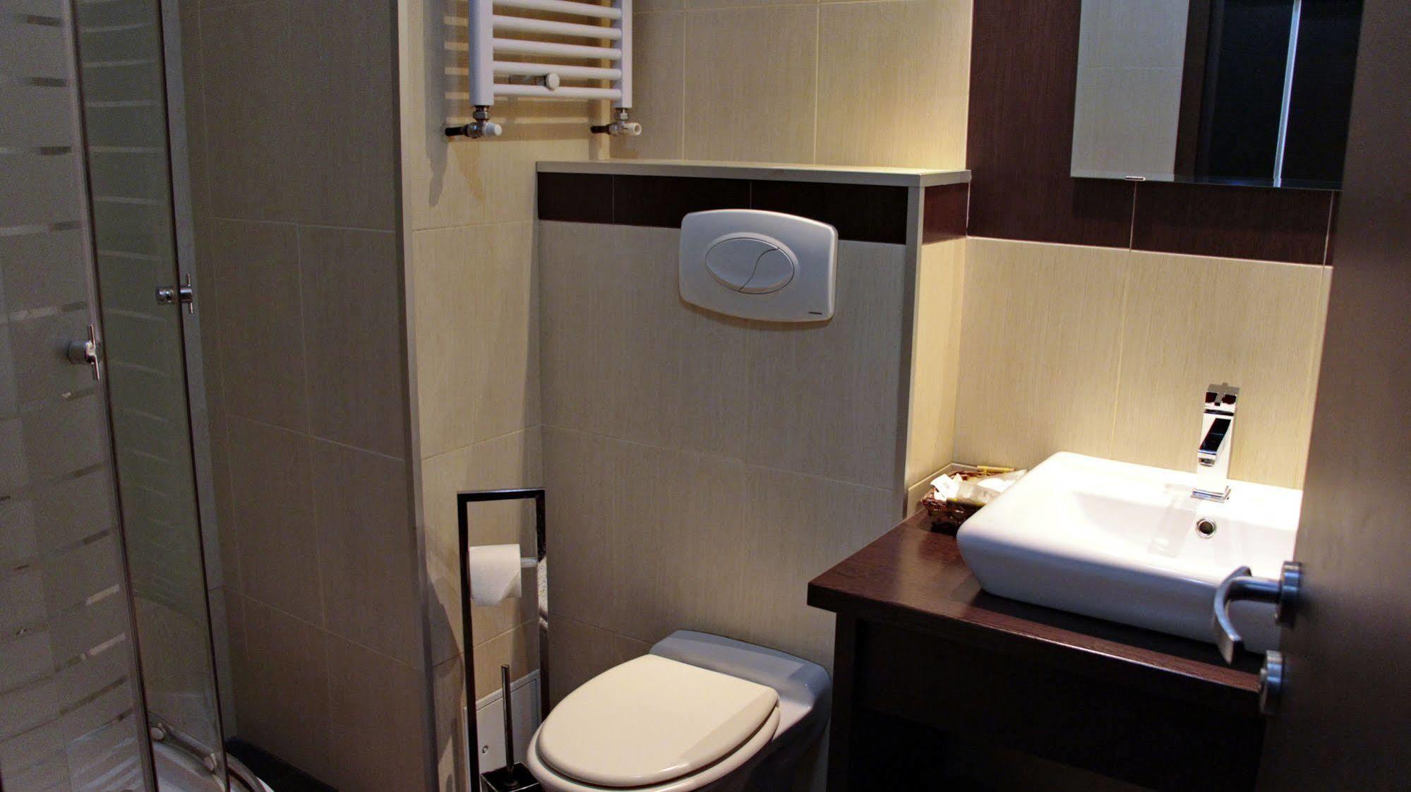 Hotel Angellis Timisoara Esterno foto